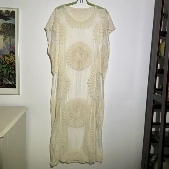 CUPSHE coverup - Picture 1 of 10